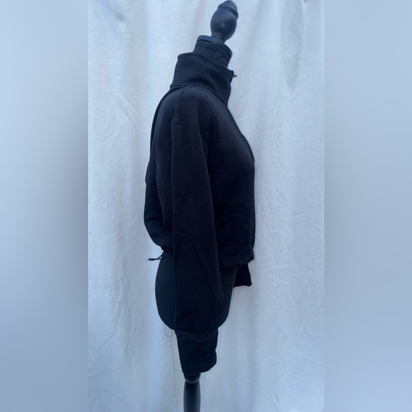 Athleta Seasoft QuarterZip Black Size Small - Picture 4 of 8